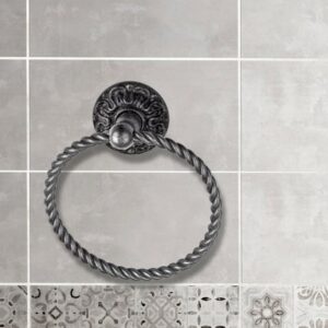 Twisted towel ring